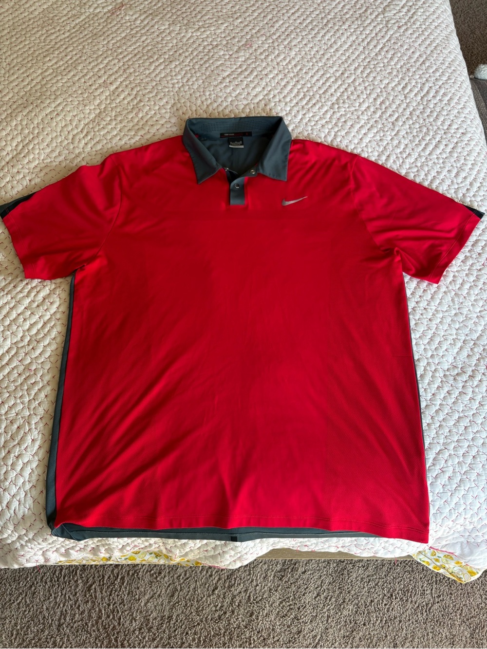 🐅🐅🔴Nike Tiger Woods Collection Men’s Red Dri-FIT Polo Shirt with Gray Trim